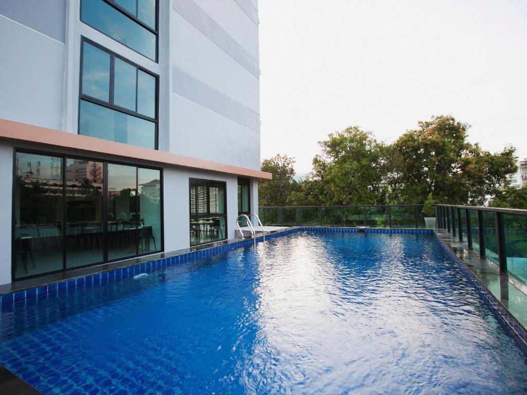 B2 South Pattaya Premier Hotel Kültér fotó